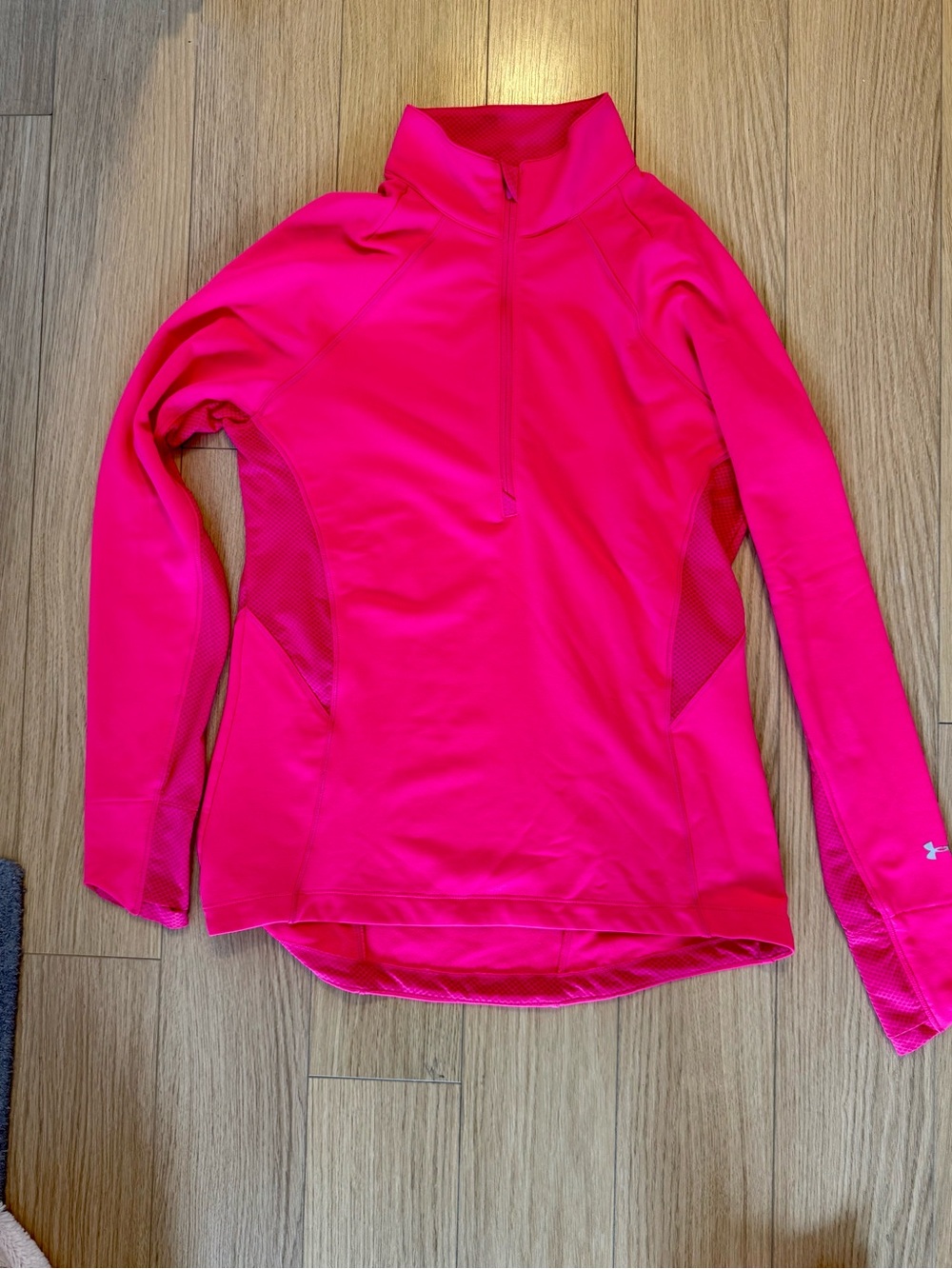 EUC! Under Armour Women's Bright Hot Pink Half-Zip pullover- SZ Large